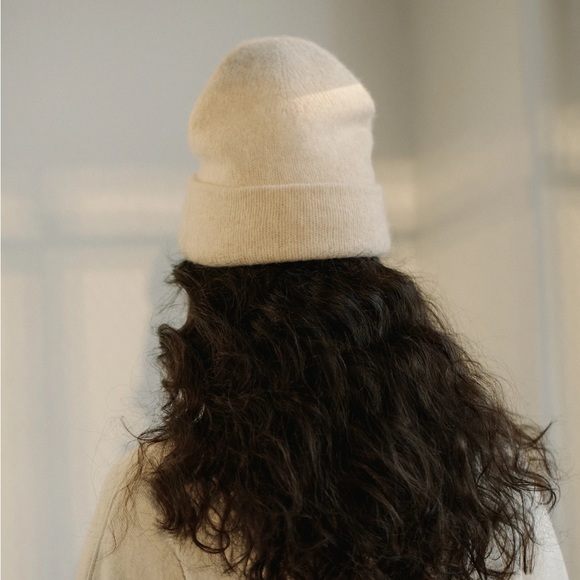 Bare Knitwear Andes beanie - Picture 2 of 4